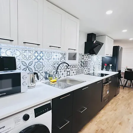 Jozsef 65 Δωμάτια σε οικογενειακή κατοικία