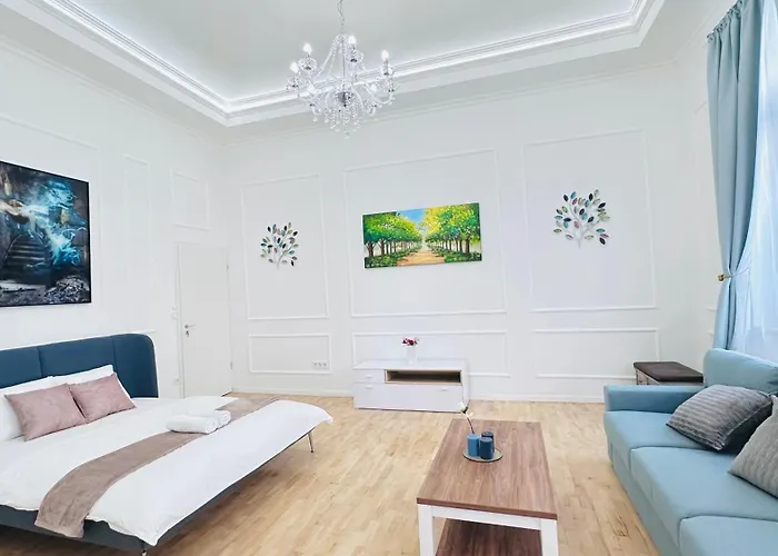 Jozsef 65 Gazde/Camere de închiriat