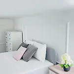 Jozsef 65 بودابست